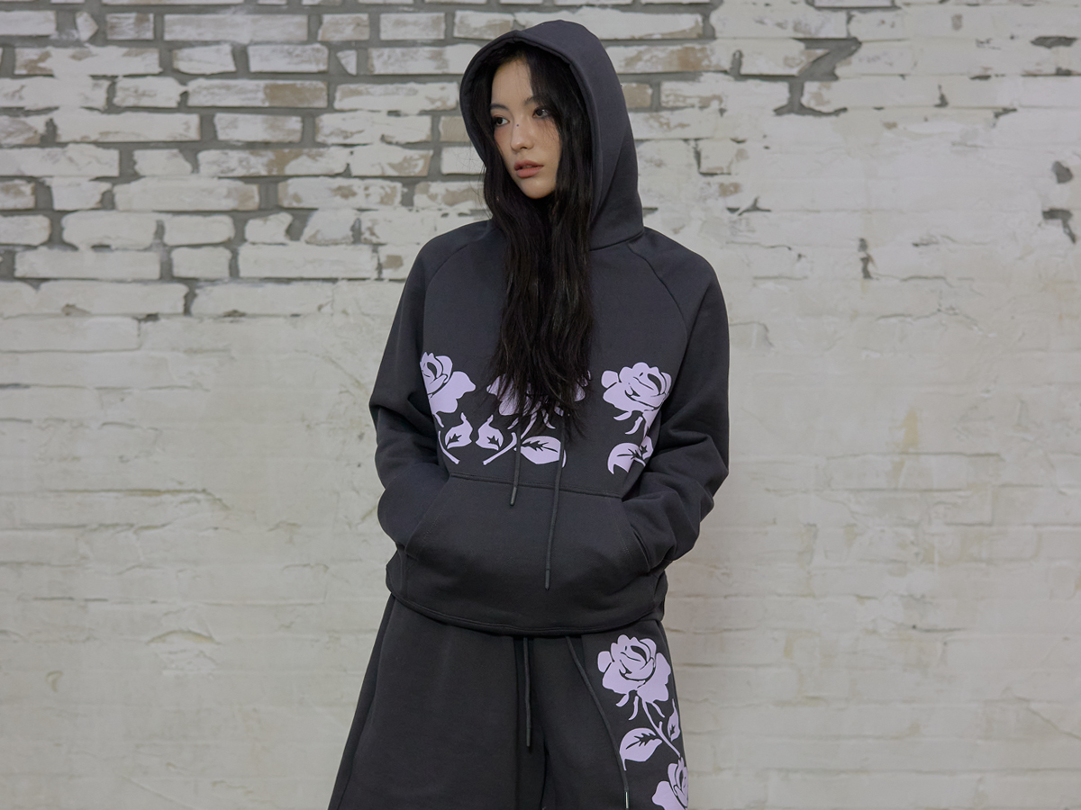 Rose Print Pouch Pocket Hoodie