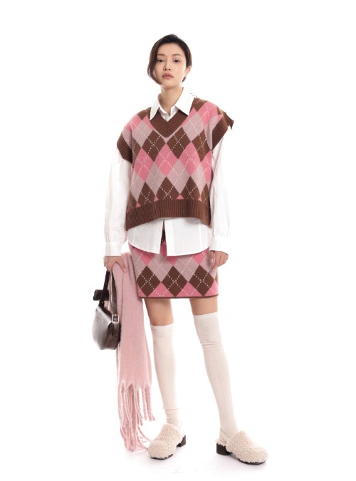 Front Argyle Pattern Knit Mini Skirt