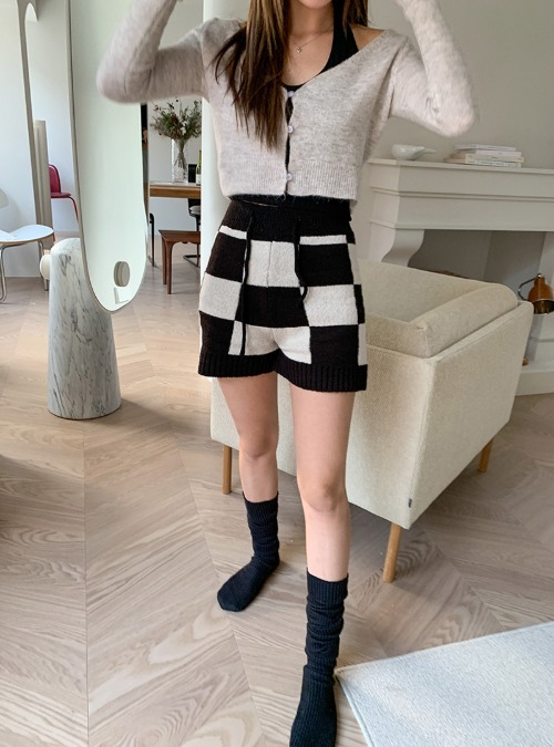 Checkerboard Tie-Waist Knit Shorts