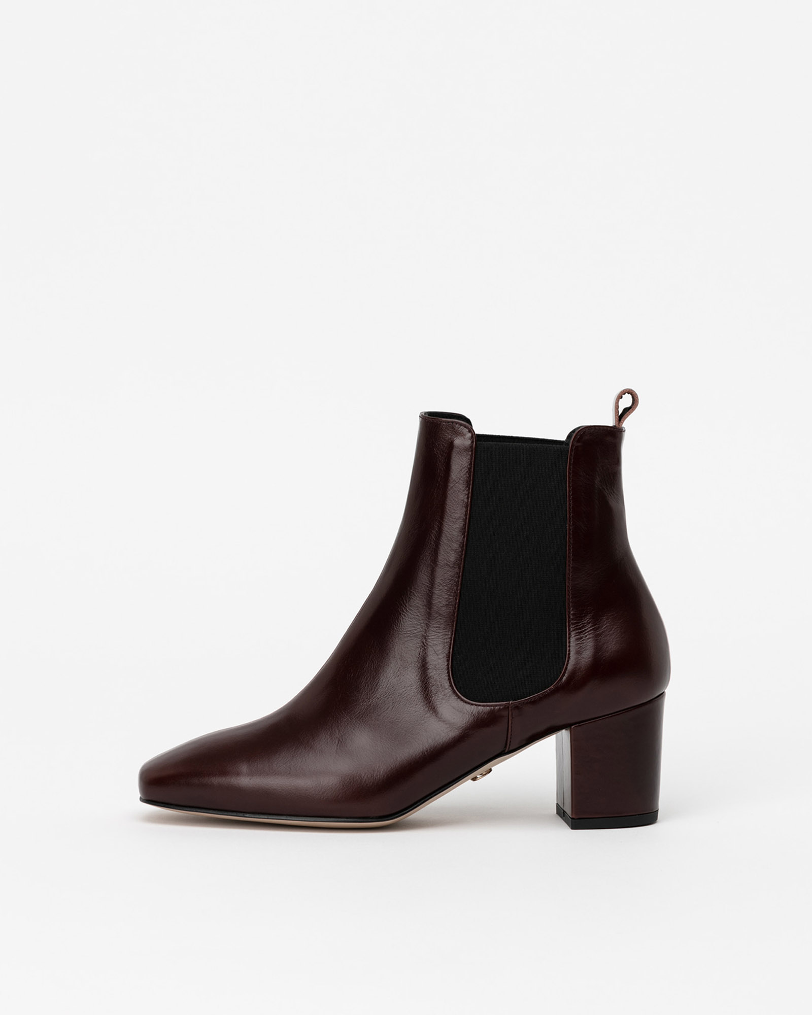 Francois Chelsea Boots in Textured Wine