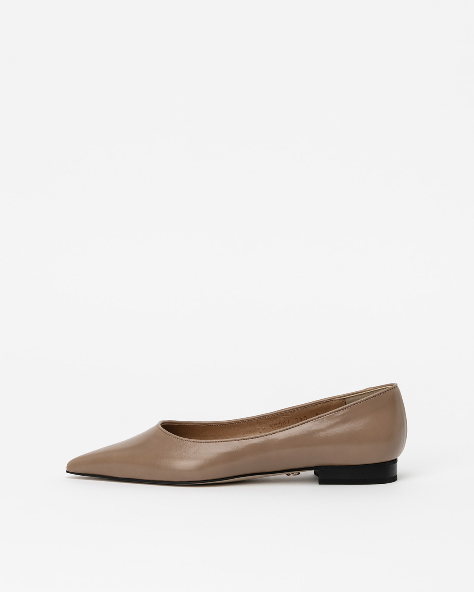 Cheryl Flat Shoes in Textured Cocoa Brown