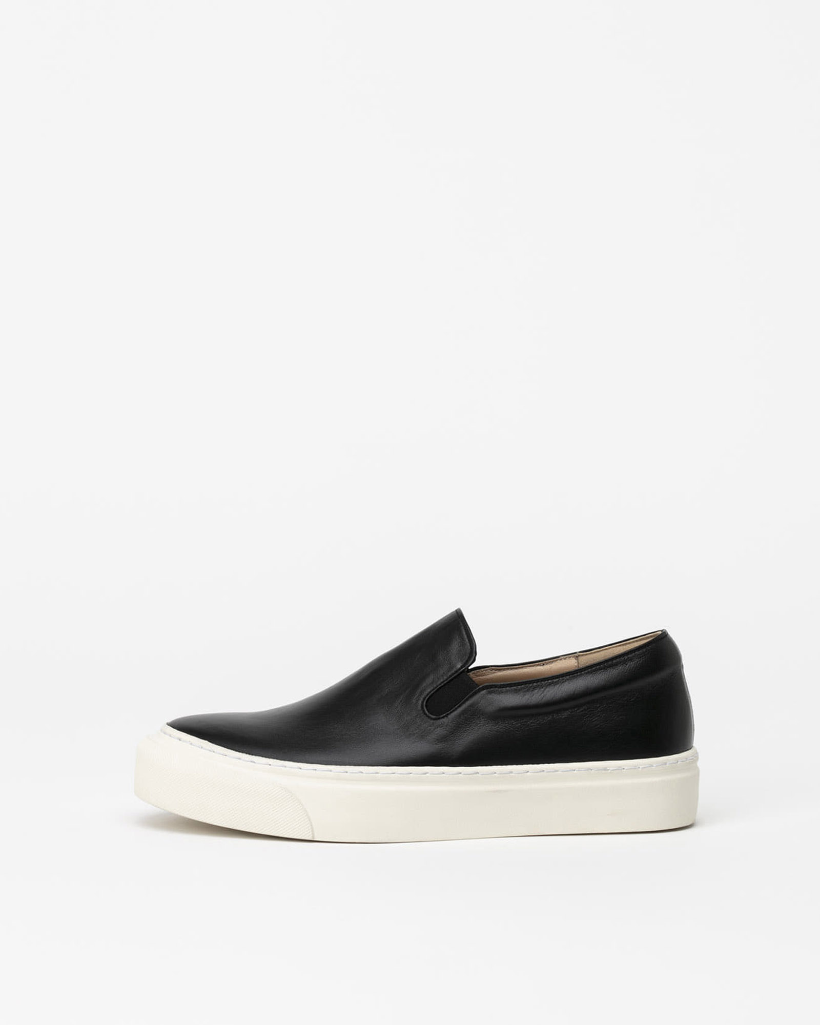Palo Slip-on Sneakers in Black