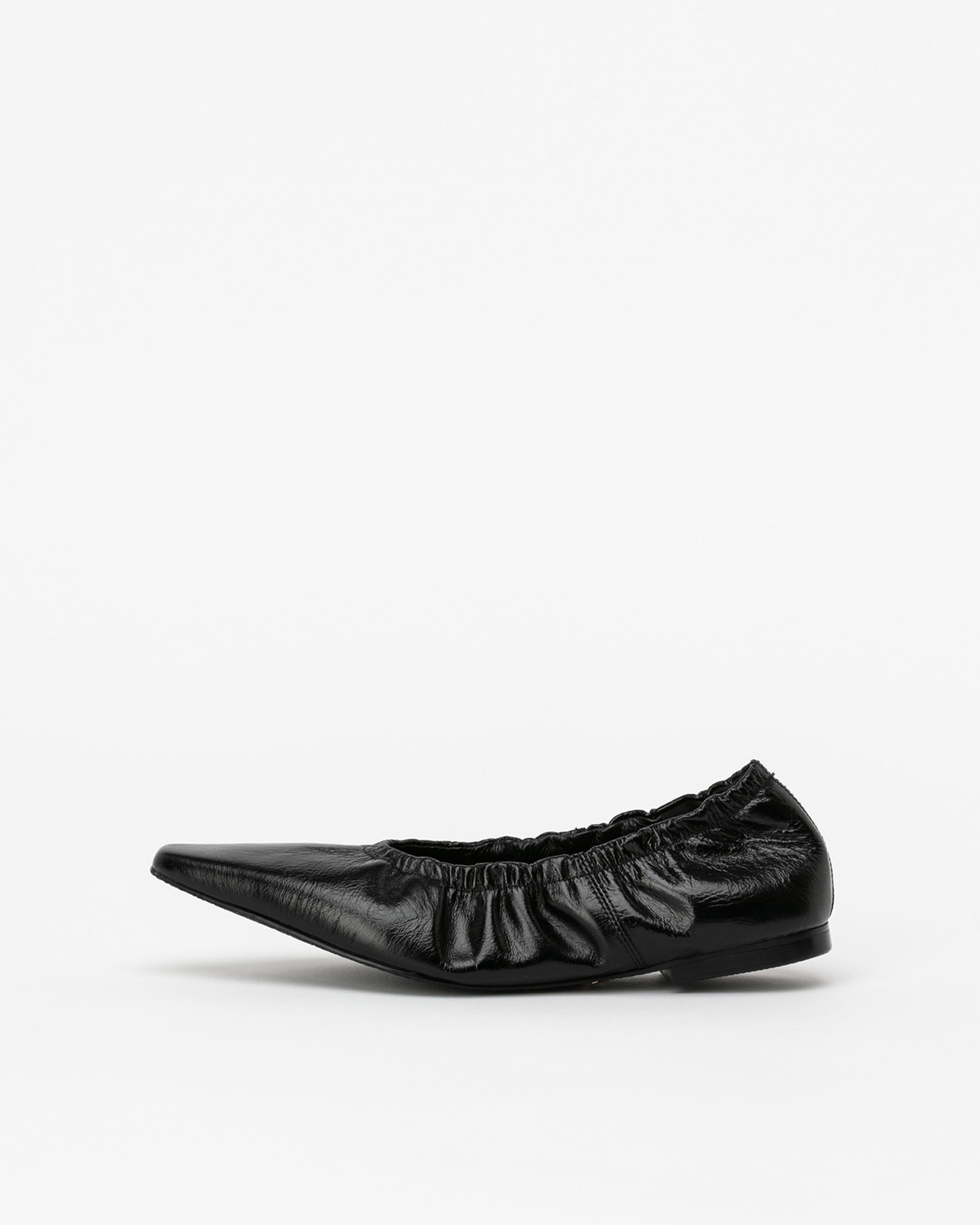 Arnaud Soft Flat Shoes in Wrinkled Black