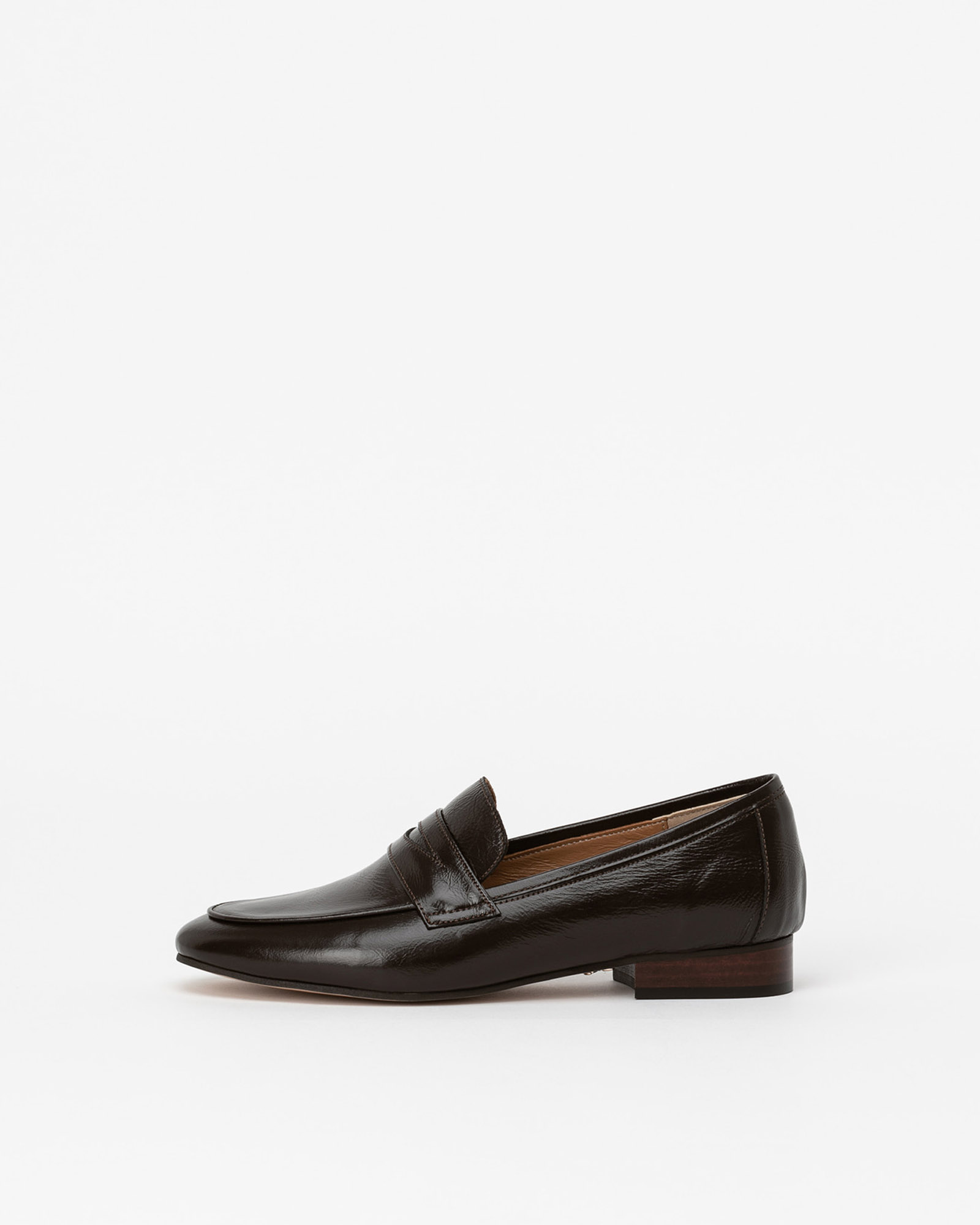 Sante Soft Loafers in Wrinkled Chocolate Brown
