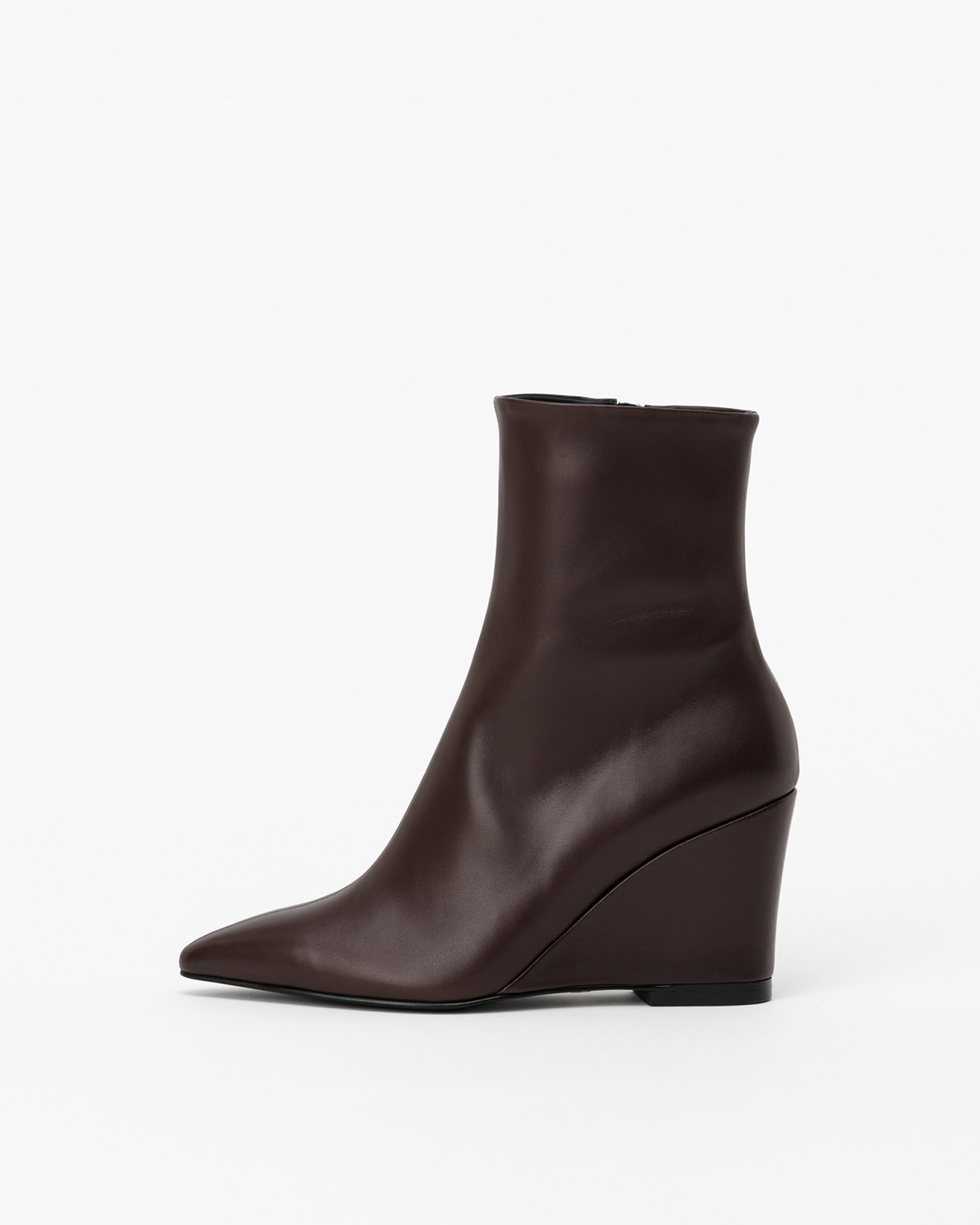 Flauto Wedge Boots in Roast Brown