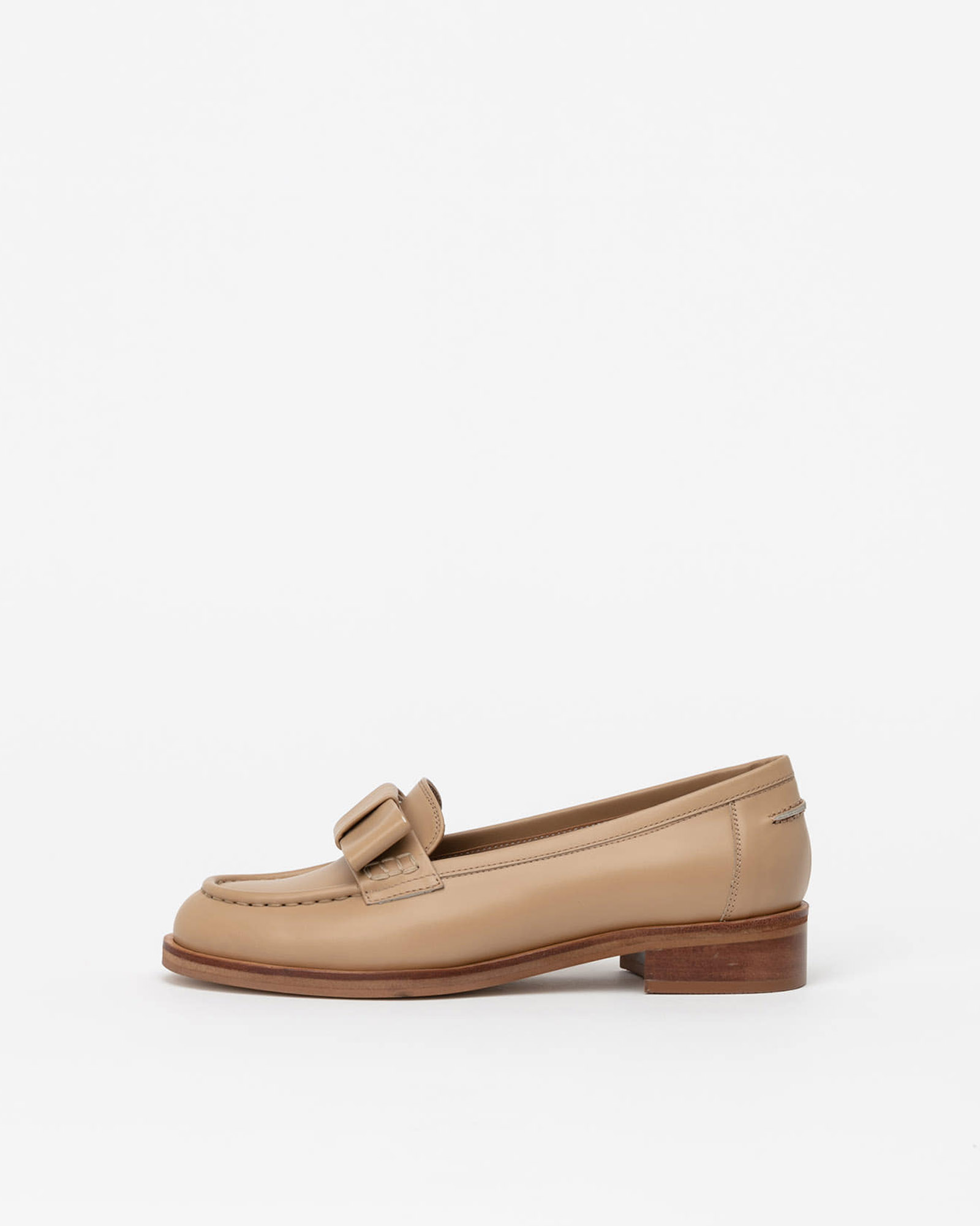 Ostinato Loafers in Light Back Pink
