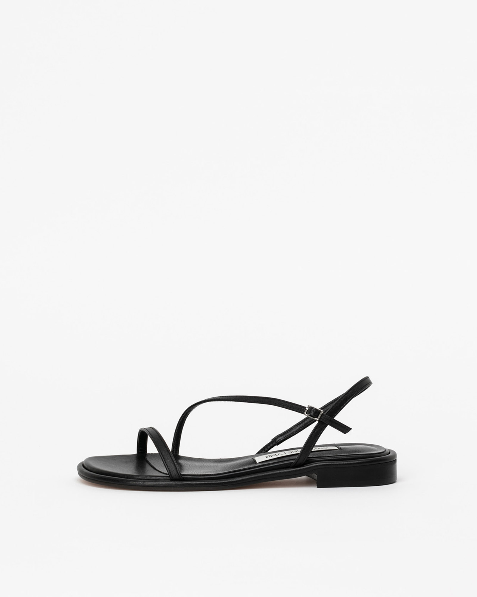 Sephilia Strappy Flat Sandals in Regular Black