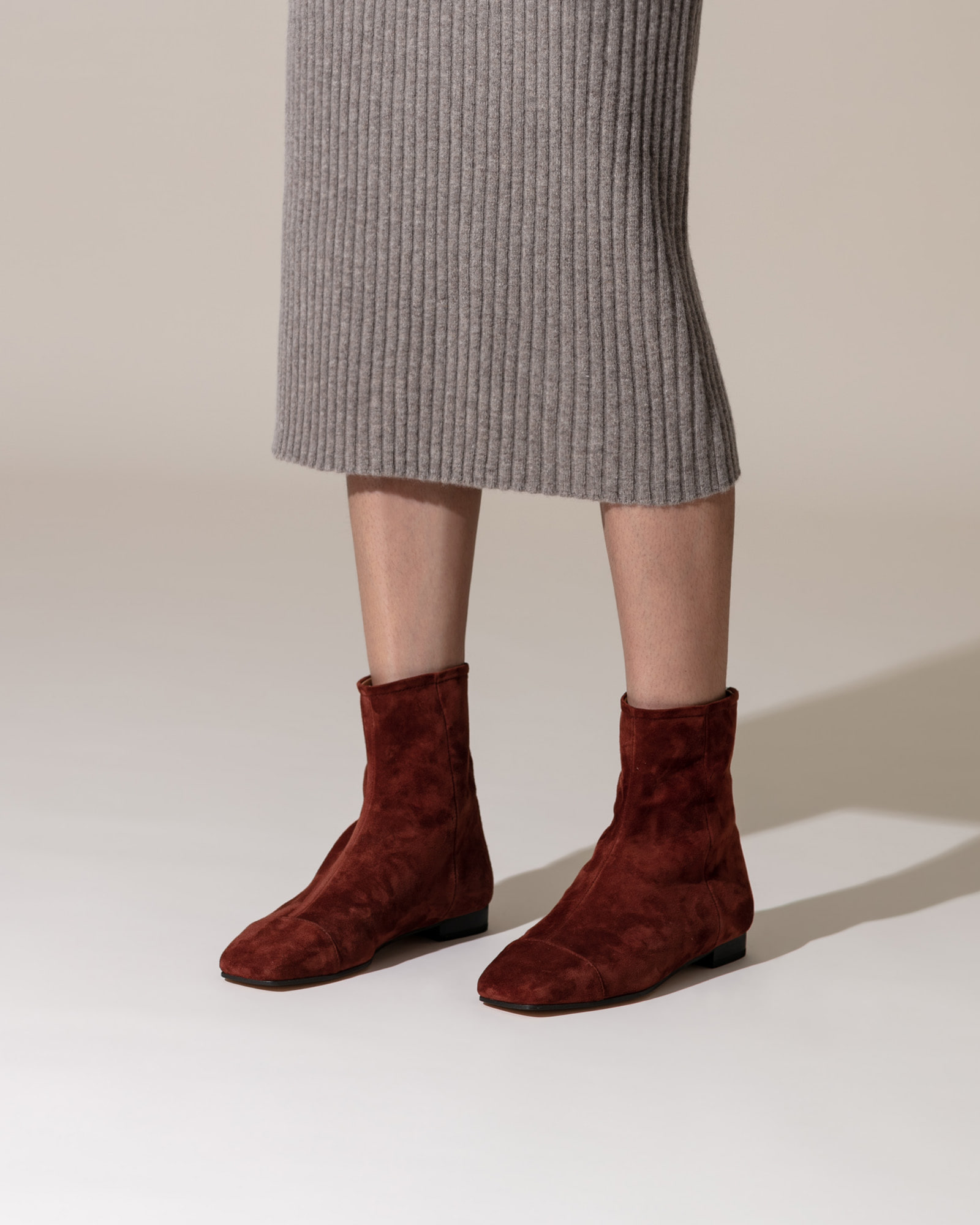 Resonaire Flat Boots