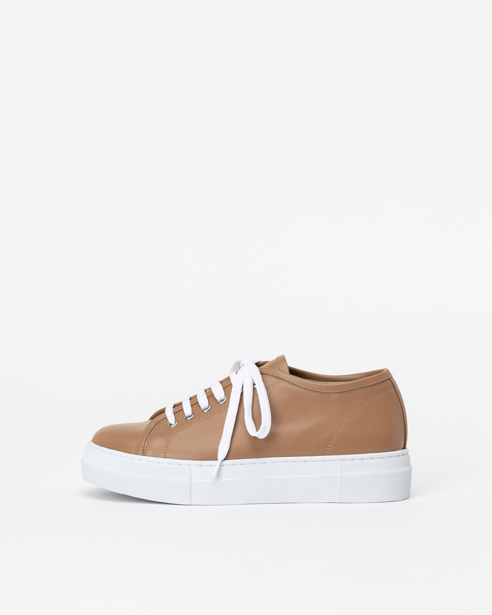 Mannette Lace-up Sneakers
