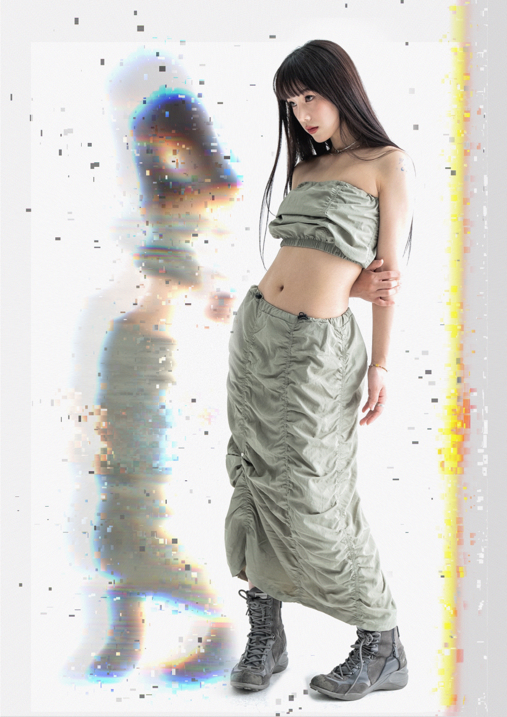 suspenders skirt/pants model image-S9L11