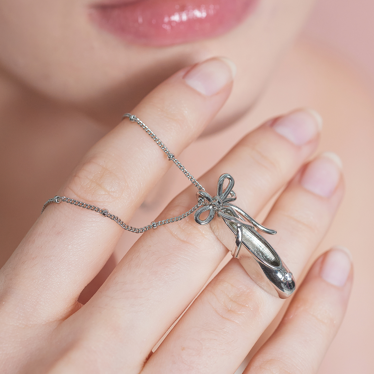 ★NOONOO FINGERS★ [Natural Stone] Rolling Shell Necklace / NOONOO FINGERS