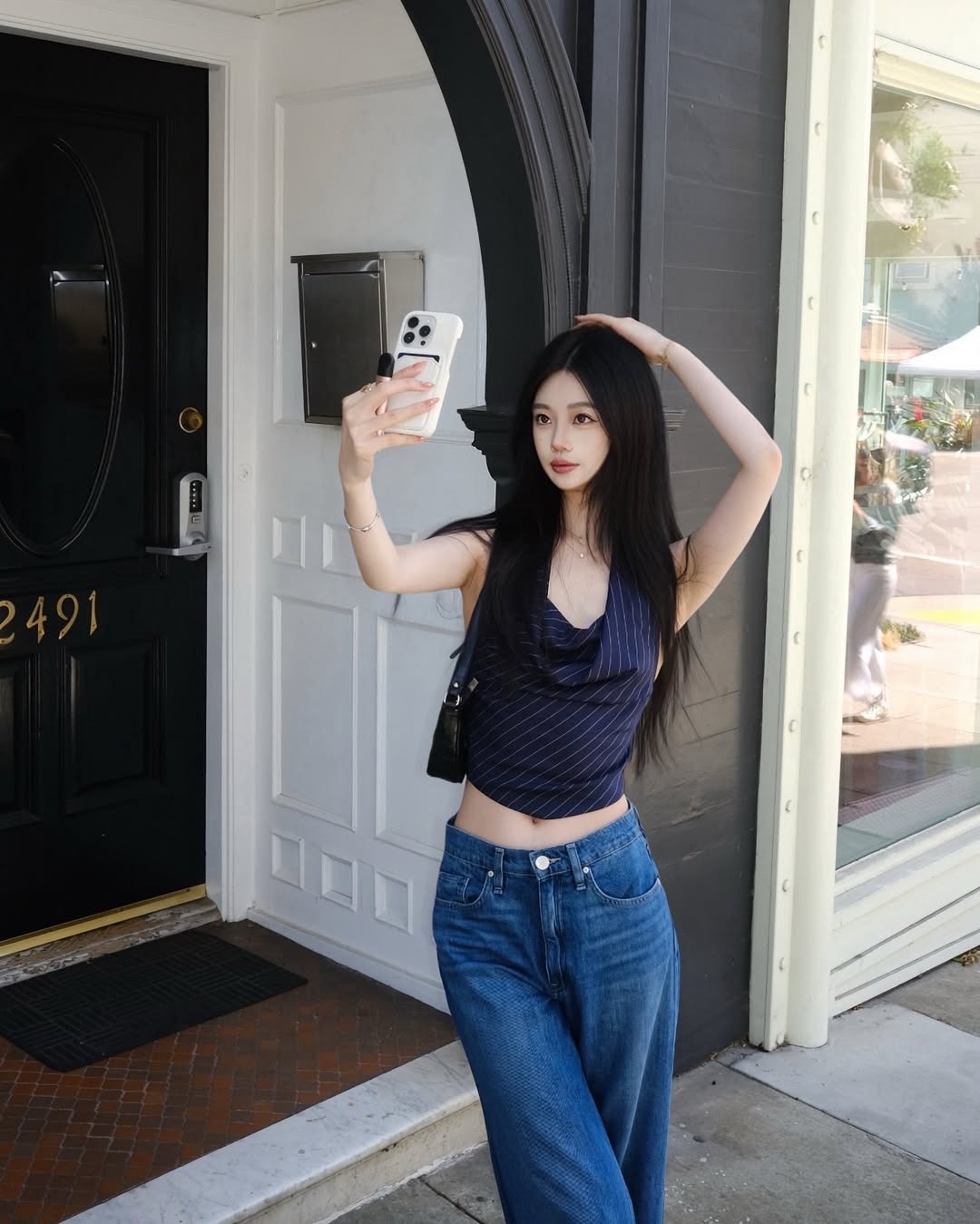 yin.wuuuDraping Halter Top (Navy) - 낫 유어 로즈