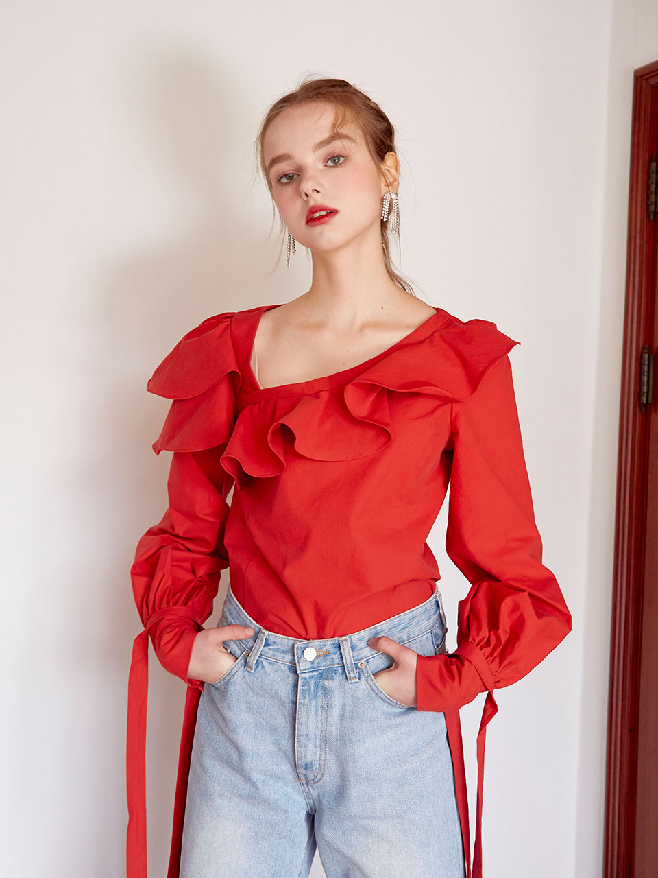 19SS Ruffled puff blouse (Red)