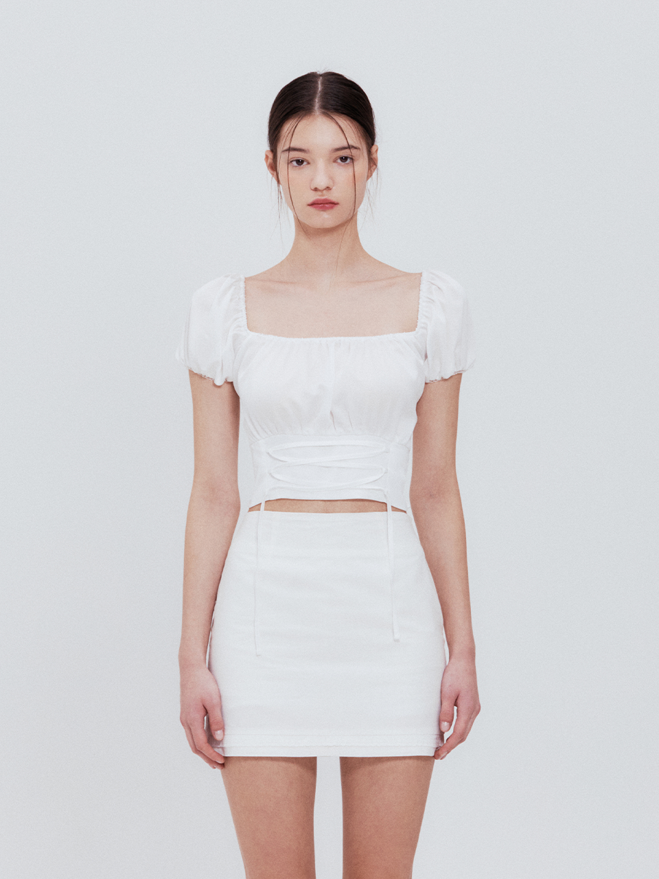 [카리나, 한소희 착용] Corset crop blouse (White)
