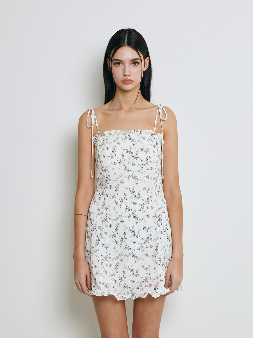 NOT YOUR ROSE ♥ Frill midi dress / 追跡付 MUSINSA | NOT YOUR ROSE Frill Midi Dress (Black)