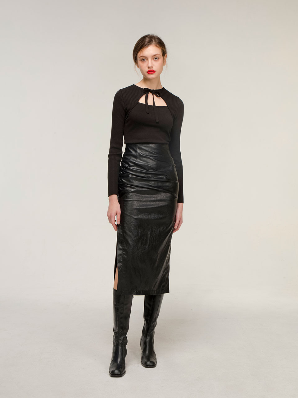 Drape leather skirt (black)