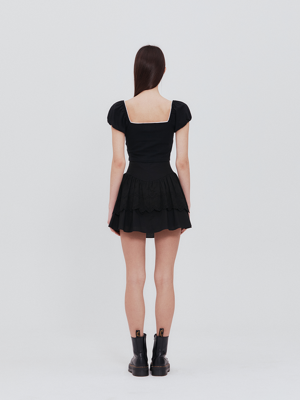 Tシャツ・カットソー Not your rose Lace square t-shirt BBH3652 14th Reorder][Jennie wears]Lace square t-shirt (Black) - Not