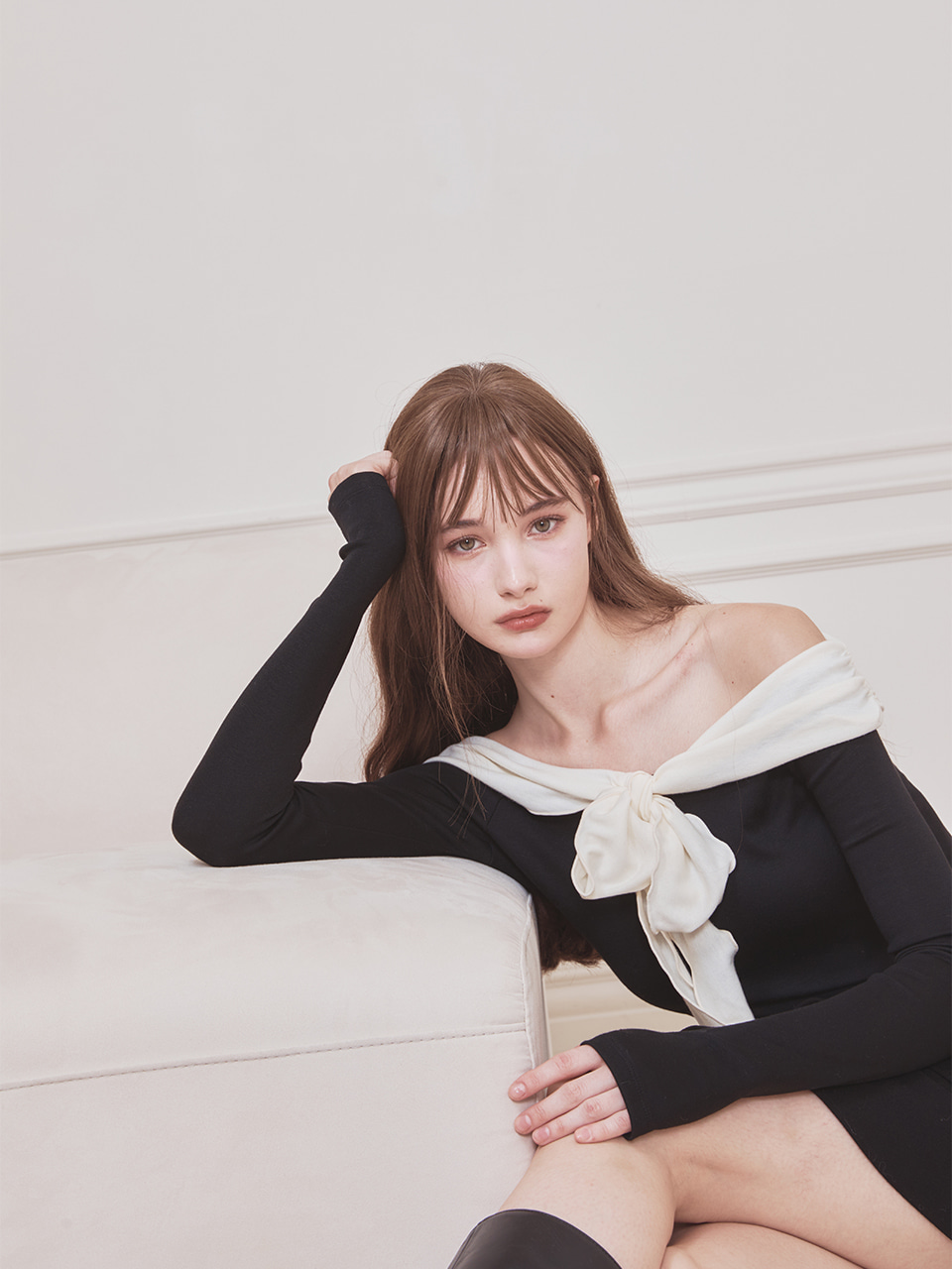 17th Reorder]Blair top (Black) - Not your rose
