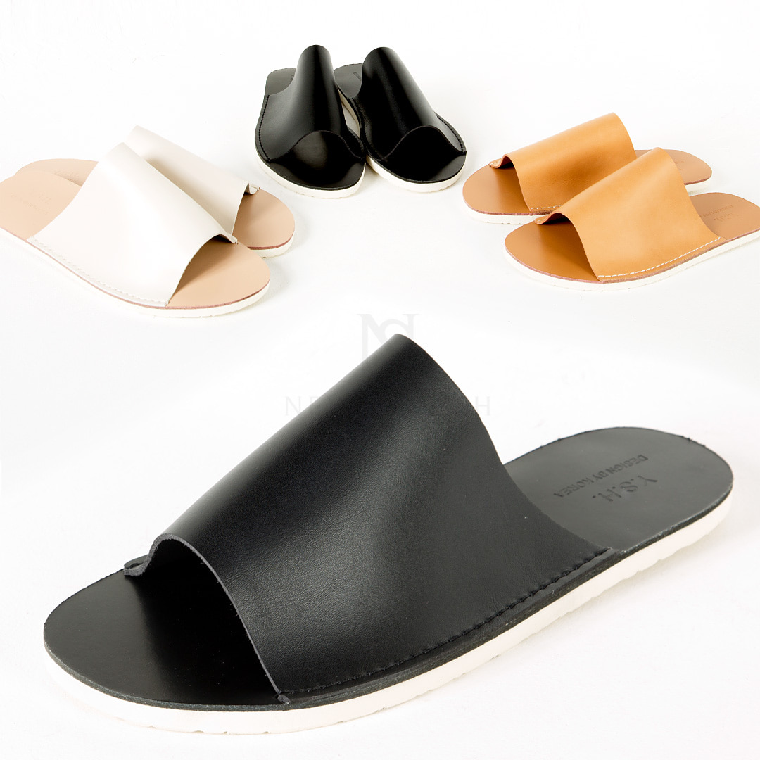 Flat leather slide sandal