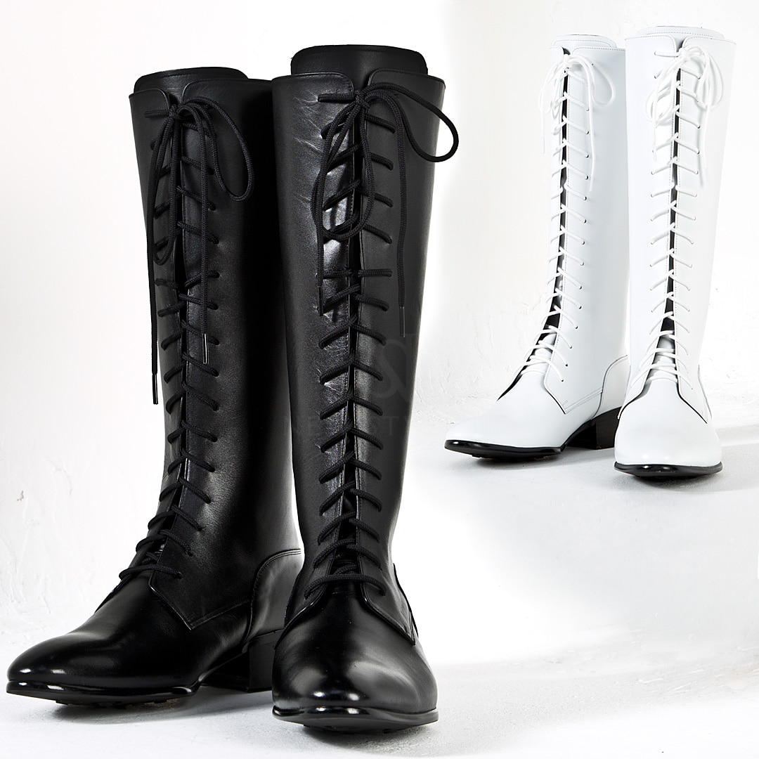 Laced sharp toe long boots