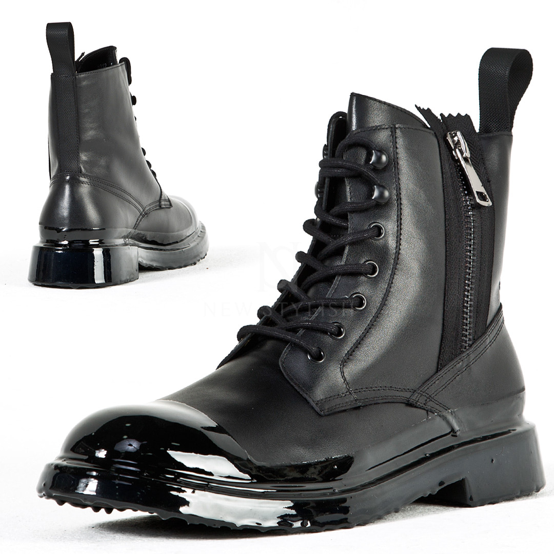 Glossy contrast leather boots