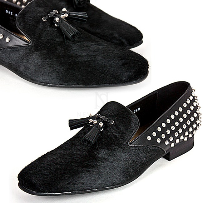 Hand-made Touch-chic Stud Calf Fur Black Tassel Loafer