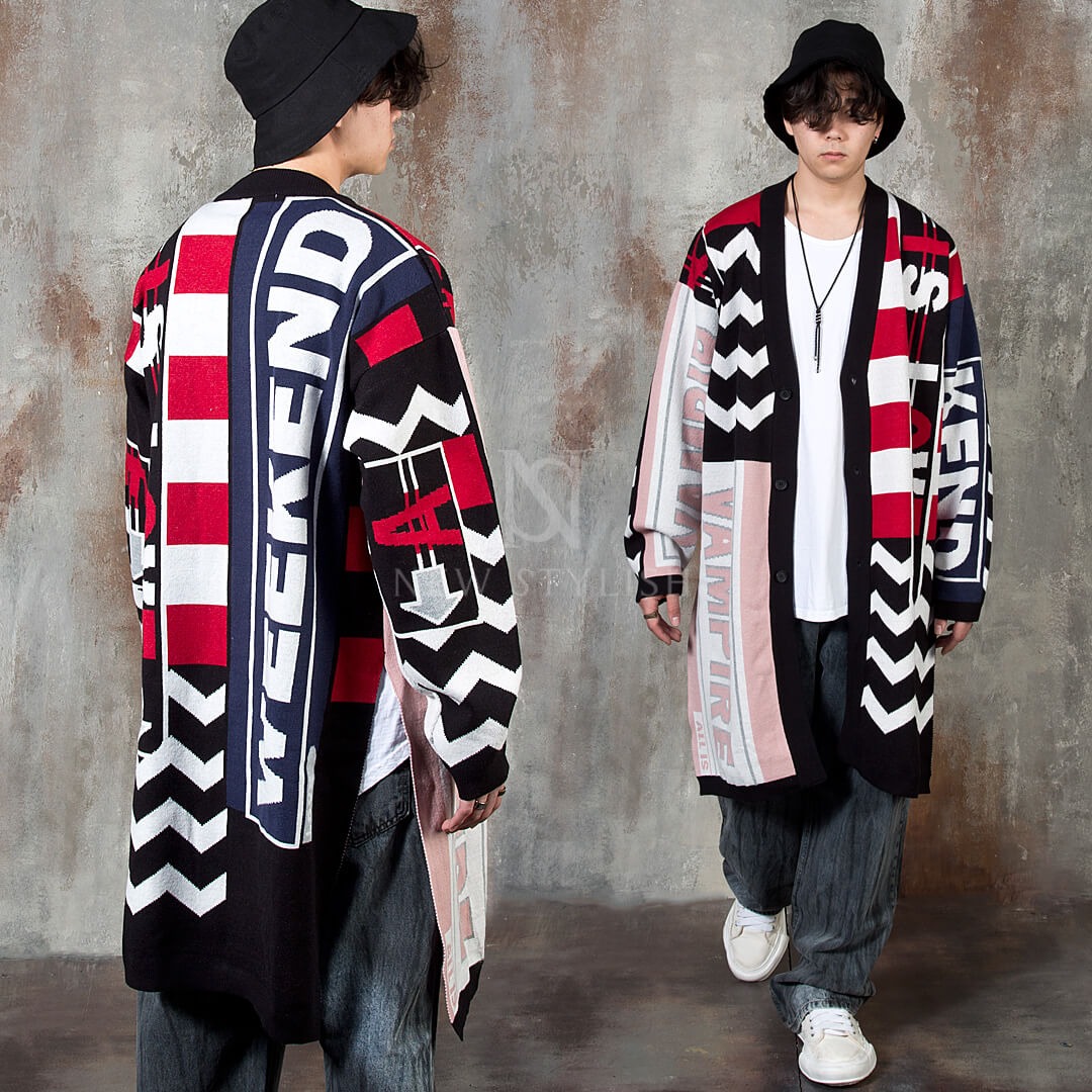 Multiple lettering and pattern printed slit long cardigan