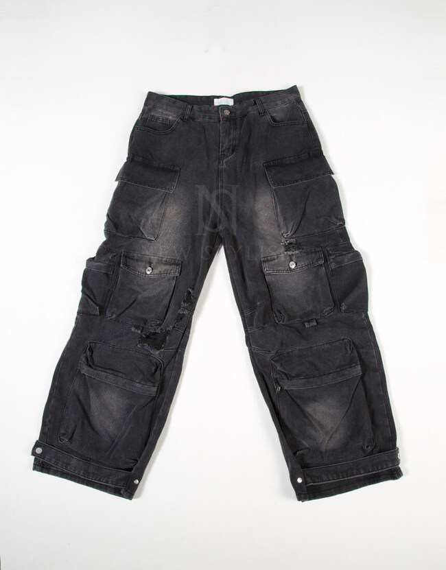 Distressed Washed Multi-Cargo Black Wide-Leg Denim Pants Distressed Washed Multi-Cargo Black Wide-Leg Denim Pants
