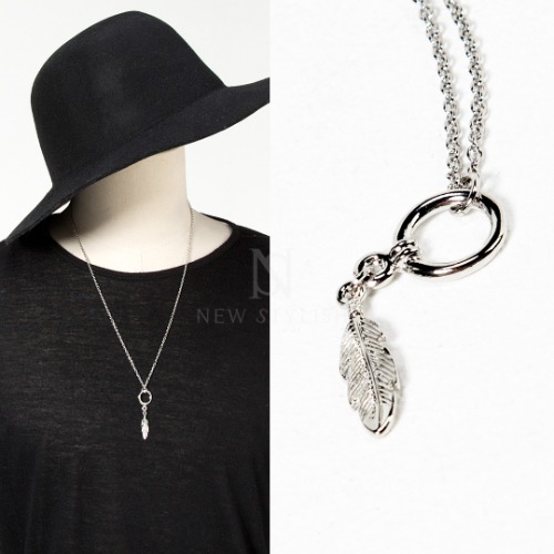 Ring leaf charm chain necklace