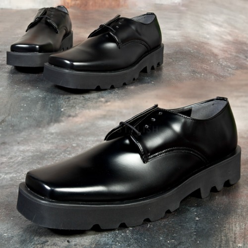 Thick outsole oxford squared toe shoes