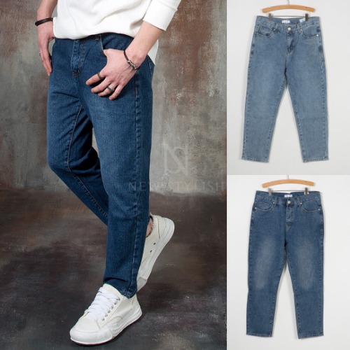 Simple tapered fit denim jeans