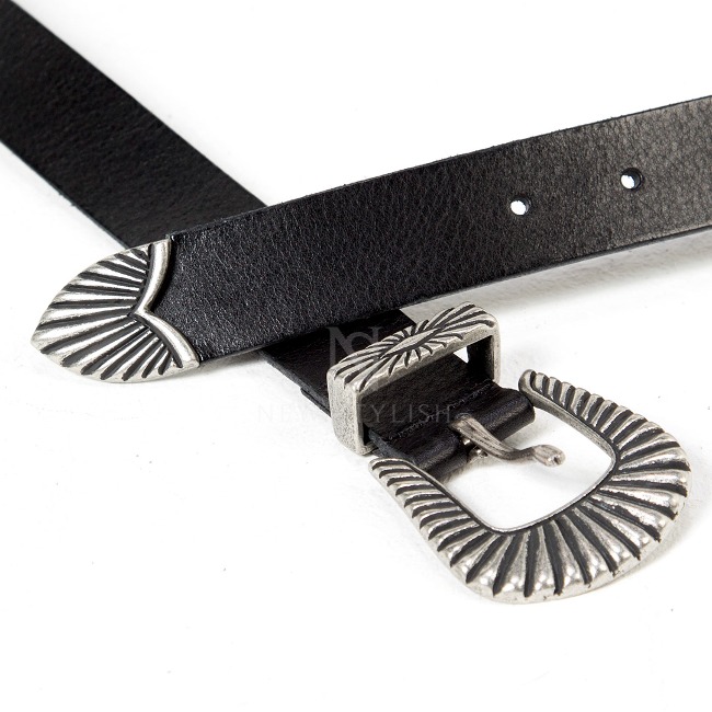 Unique patterned buckle leather belt