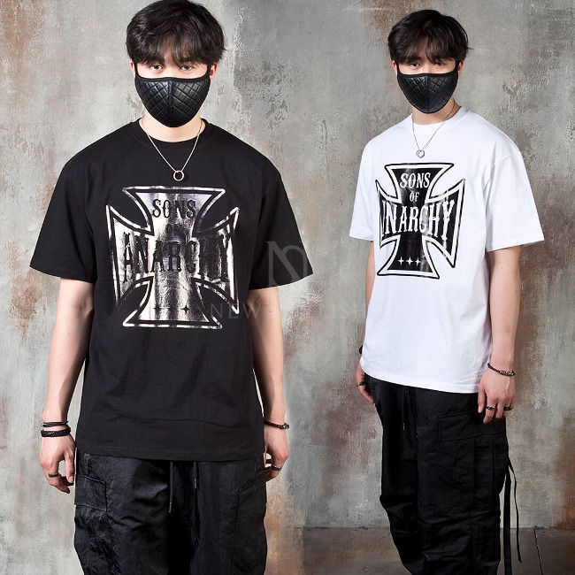 Metallic Anarchy Print Cross T-shirts