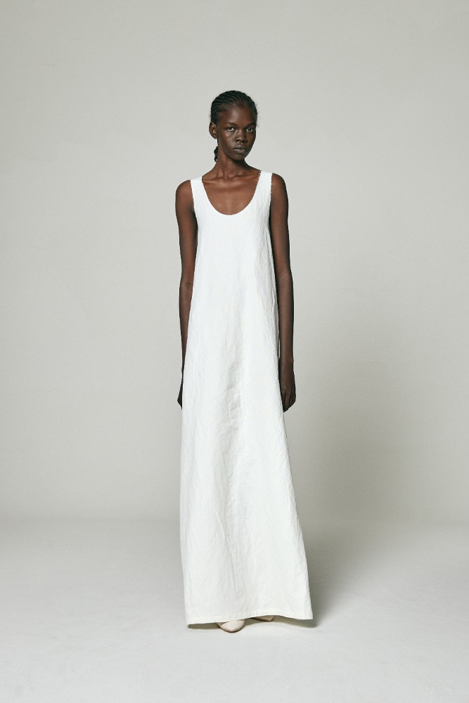 CUT-OUT TUNNEL MAXI DRESS