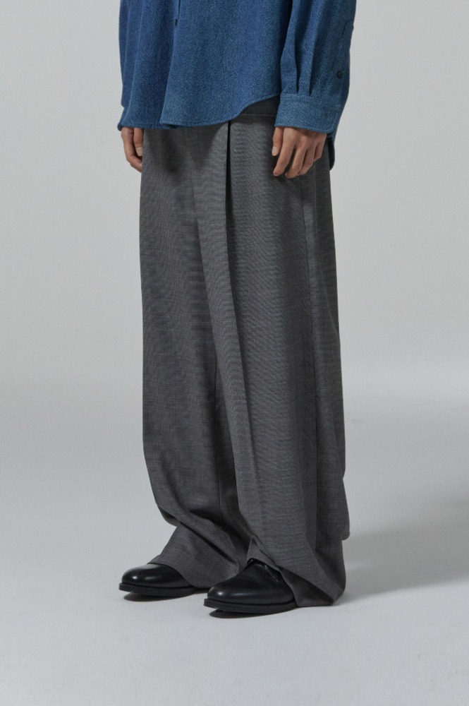 Grey Pleated Loose Trouser