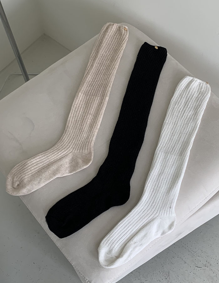 Ribbed long socks