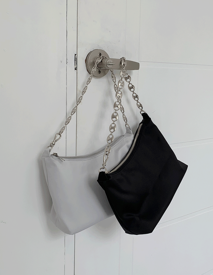 Basic silk chain bag