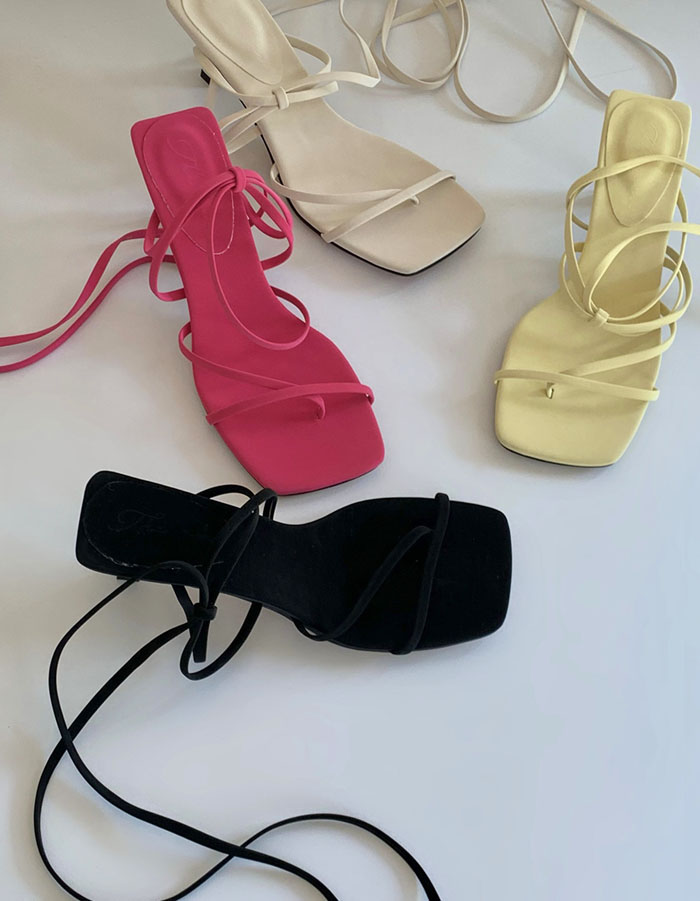 Salon strap sandal