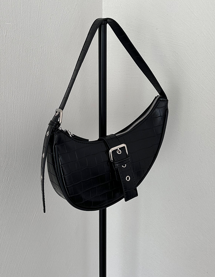 Leather belted bag