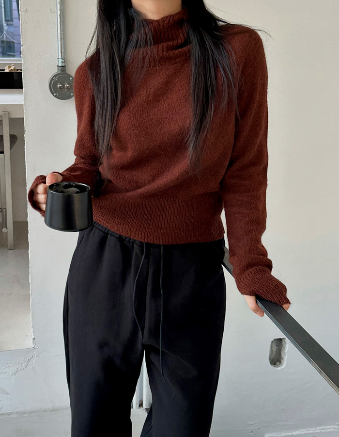 High-neck hoodie knit