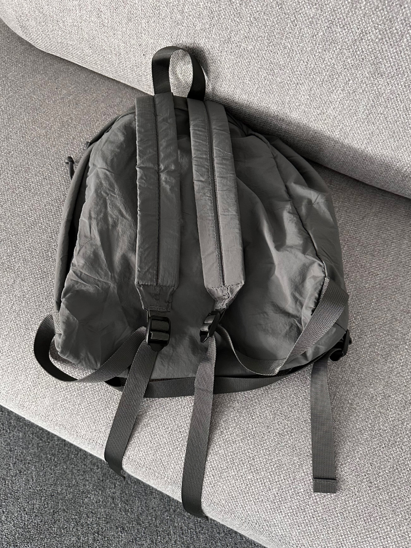 bag grey color image-S1L5