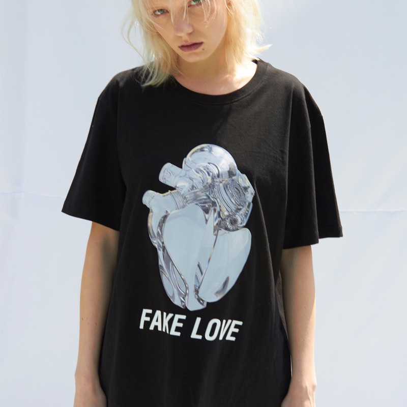 FAKE LOVE T-SHIRTS BLACK