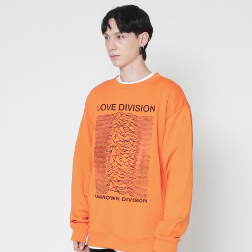 LOVE DIVISION 오렌지 스웨트 셔츠 (챔피온 코튼)