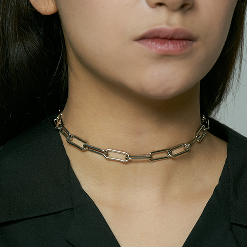 Chained up choker