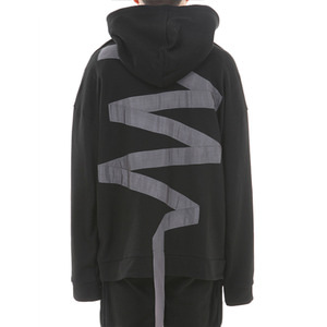 BACK POINT HOODY