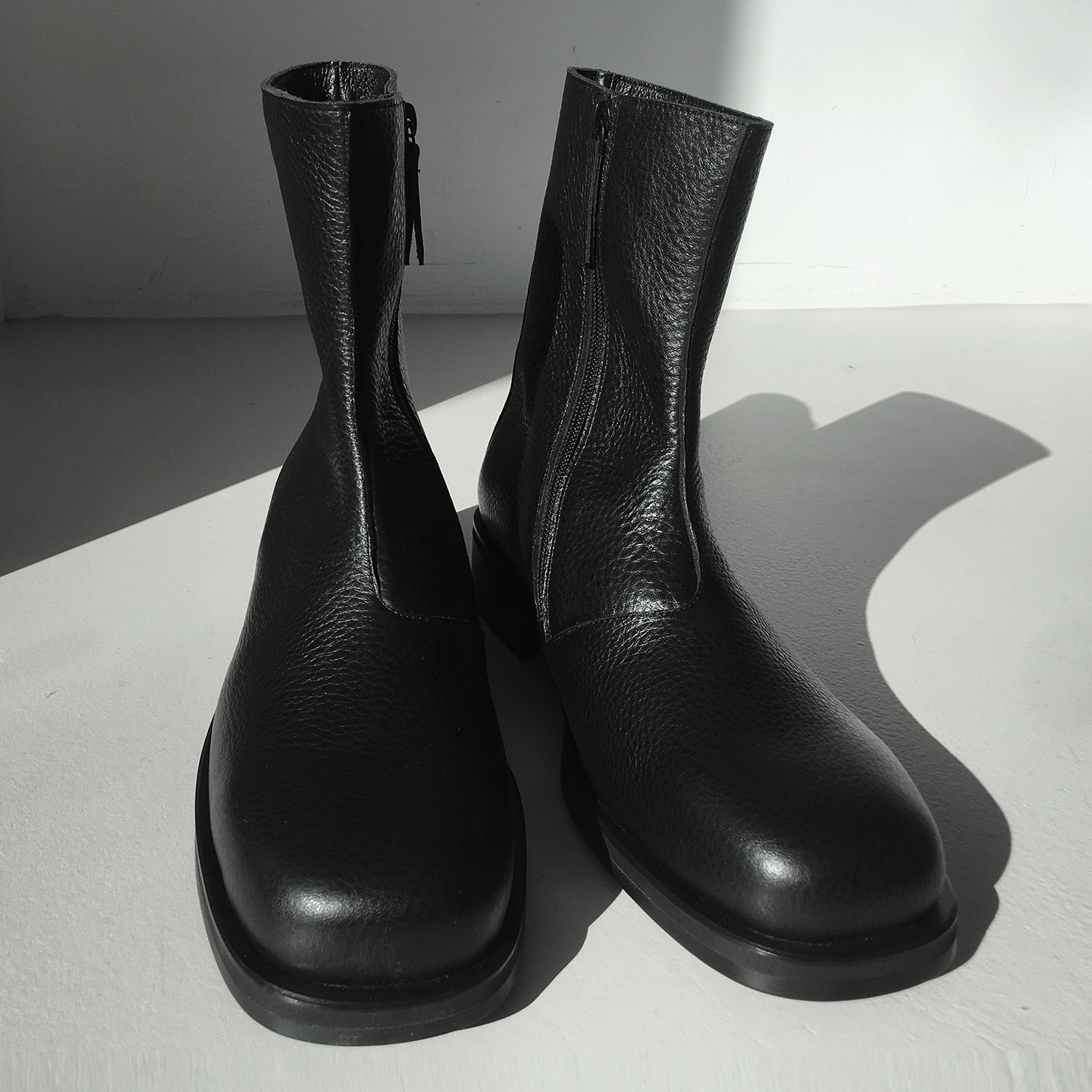 Black Round Toe Leather Boots