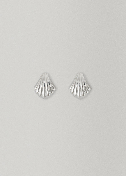 韓国の通販サイト OHOTORO | shell clip earrings