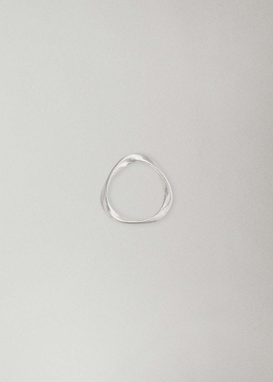 韓国の通販サイト OHOTORO | triangle matte ring