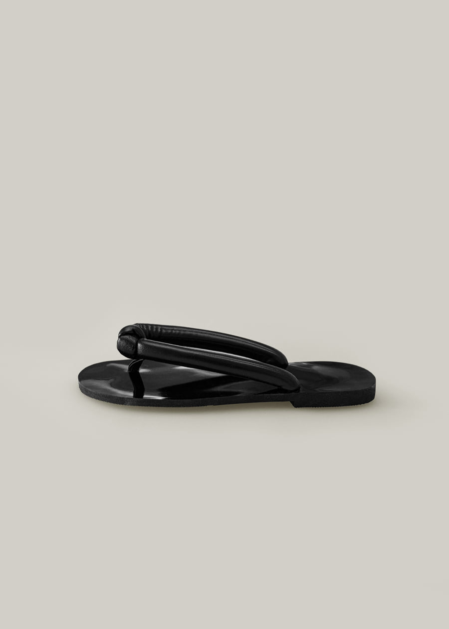 韓国の通販サイト OHOTORO | knot cushion sandals