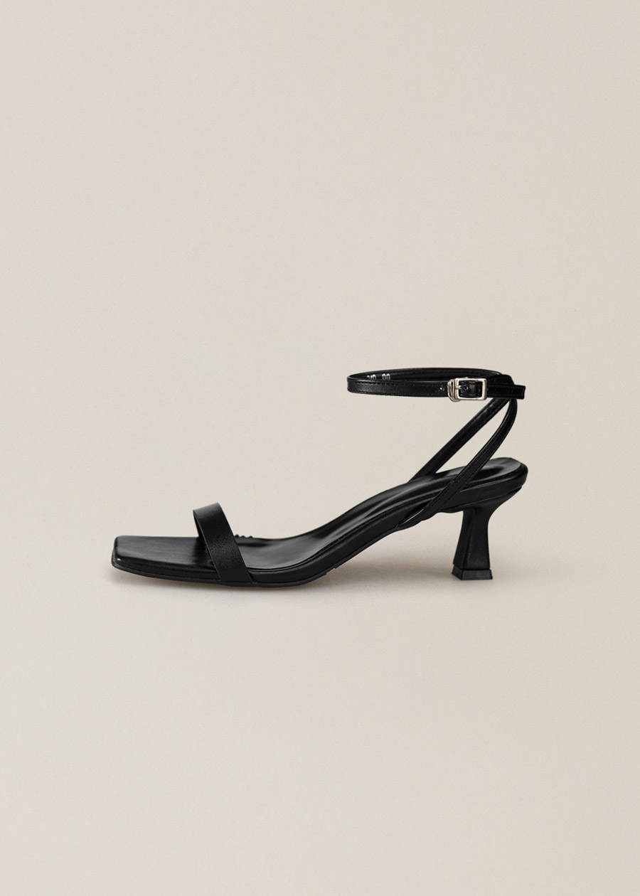 韓国の通販サイト OHOTORO | square strap heels